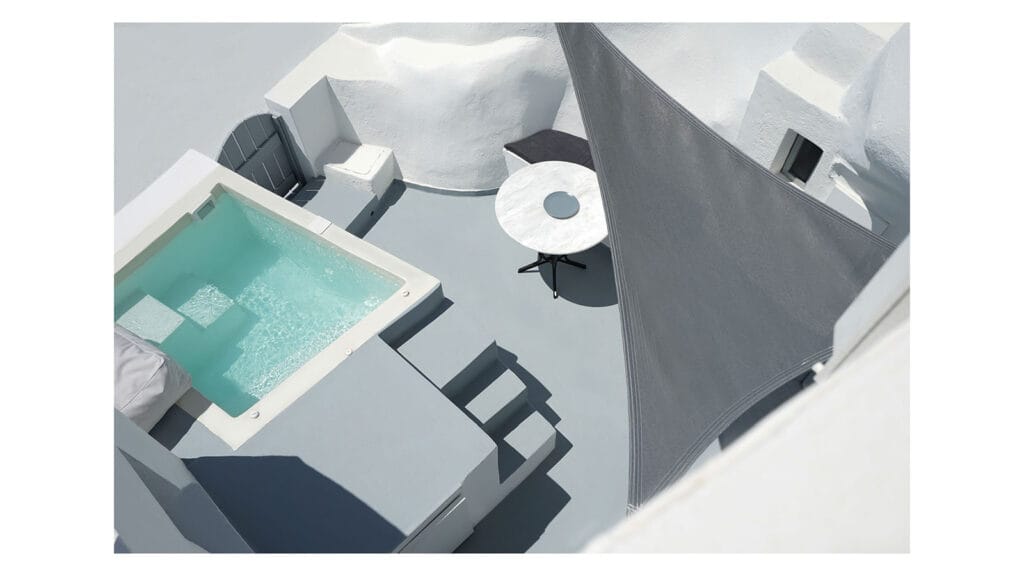 Μετατροπή και ανακαίνιση υπόσκαφης κατοικίας σε premium κατάλυμα