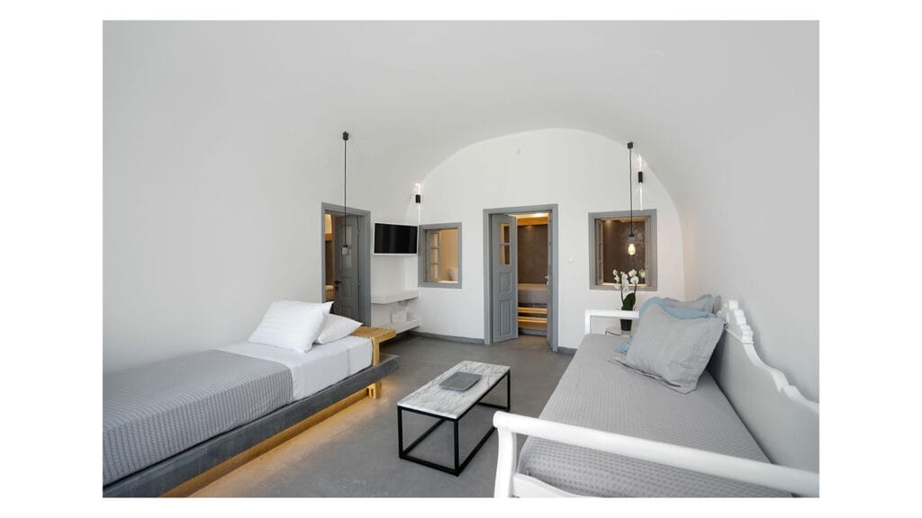 Μετατροπή και ανακαίνιση υπόσκαφης κατοικίας σε premium κατάλυμα