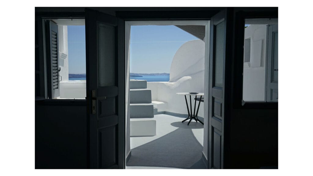 Μετατροπή και ανακαίνιση υπόσκαφης κατοικίας σε premium κατάλυμα